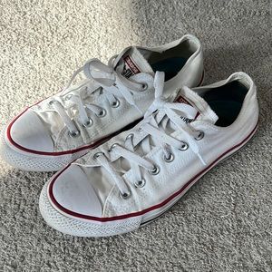 White low top converse all stars